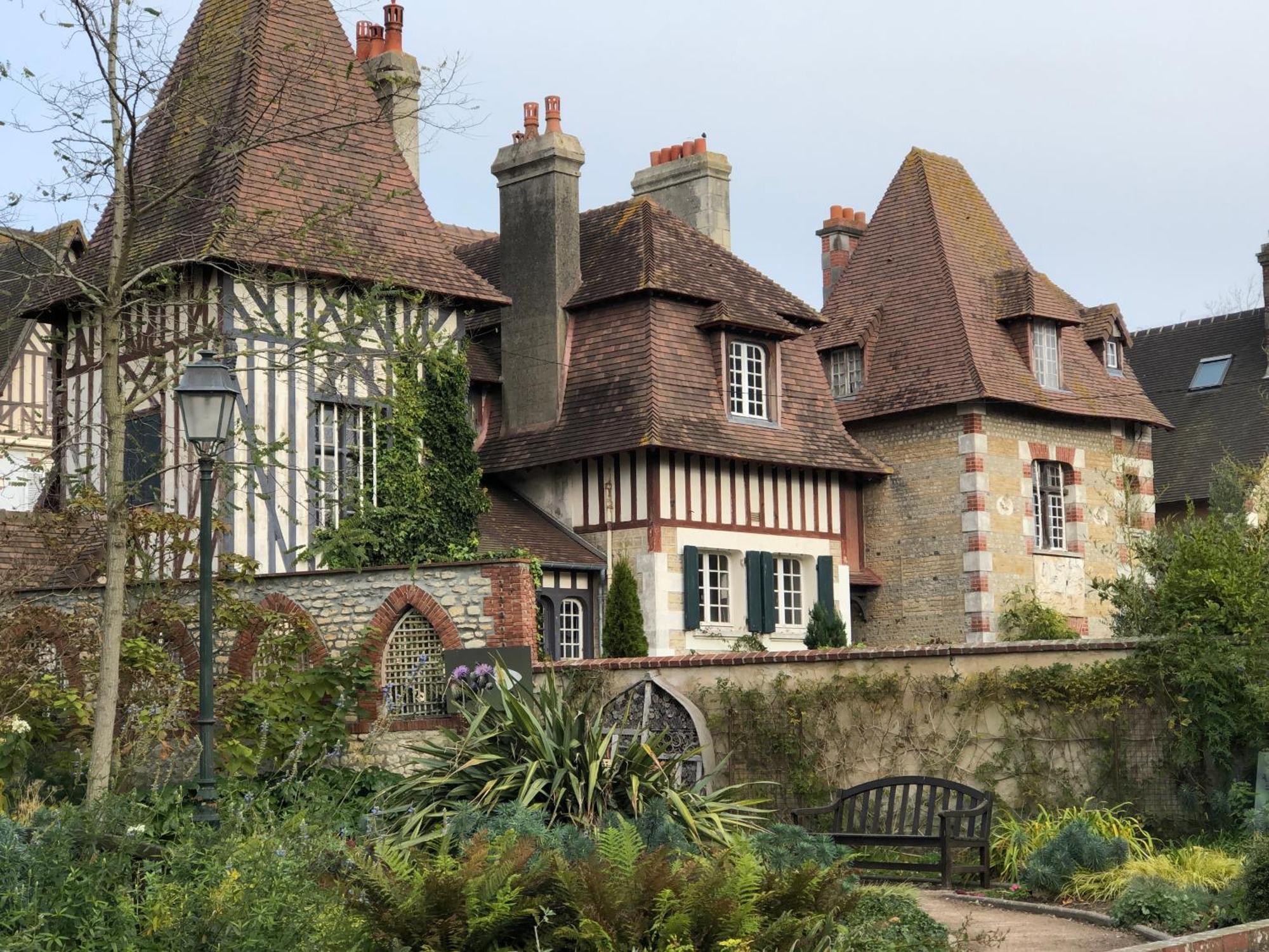 Villa Maurice Cabourg Bagian luar foto